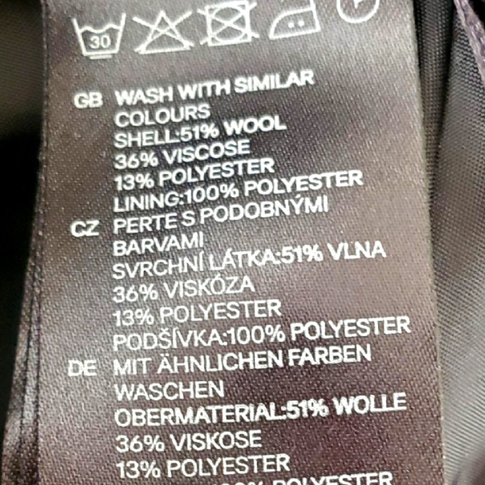 H&M Pleaded Wool Skirt , Size 4 - Picture 3 of 7